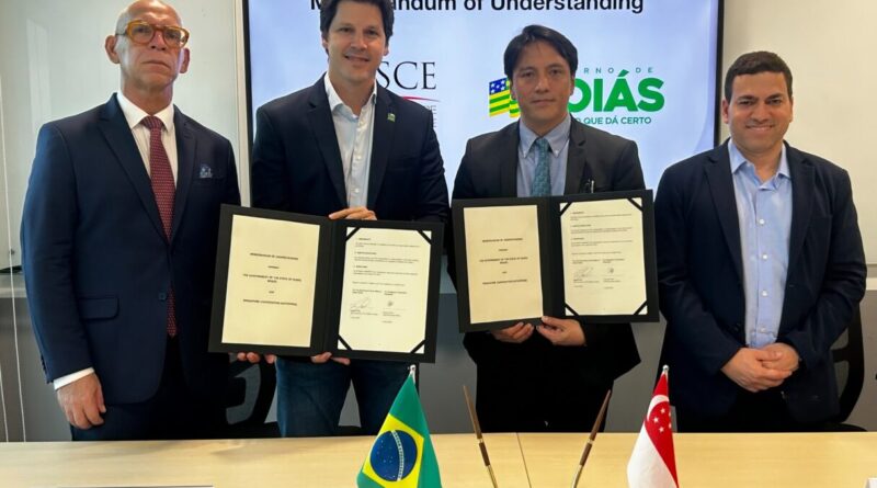 Daniel Vilela e representante da SCE assinam memorando de entendimento para cooperação em áreas estratégicas como inteligência artificial, desenvolvimento urbano, governança, sustentabilidade e transformação digital (Foto: Vice-governadoria)