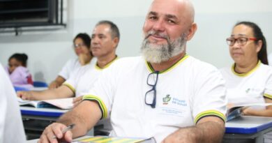 A Secretaria de Estado da Educação de Goiás (Seduc/GO) abriu novo período de matrícula para a Educação de Jovens e Adultos (EJA), voltado a pessoas que não concluíram a Educação Básica na idade adequada.