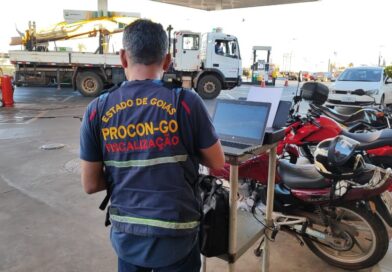 Autuação é resultado da fiscalização iniciada no feriado do dia 18 de abril, período em que foi observada a elevação de até R$ 1 no preço do etanol (Foto: Procon)