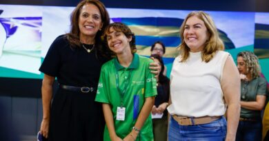 Gracinha Caiado anuncia aumento no valor do repasse da merenda para os estudantes da rede estadual de ensino (Foto: Lucas Diener)