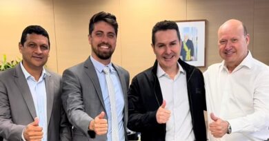 Prefeito Marcus Vinícius, vice-prefeito e secretário de Infraestrutura, Waguinho, ministro das Cidades, Jader Filho, e deputado Célio Silveira, reafirmaram o compromisso com o avanço de Valparaíso.