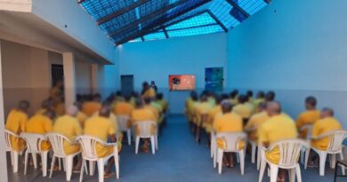 Mostra Cinema e Direitos Humanos é uma atividade nacional realizada simultaneamente em 54 unidades prisionais do Brasil e beneficiará mais de 5 mil internos (Foto: Polícia Penal)