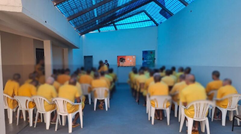 Mostra Cinema e Direitos Humanos é uma atividade nacional realizada simultaneamente em 54 unidades prisionais do Brasil e beneficiará mais de 5 mil internos (Foto: Polícia Penal)