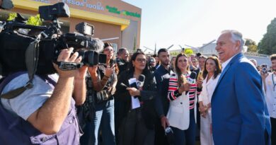 Caiado e Gracinha entregam reconstrução da Casa da Pessoa idosa da Vila Mutirão (Foto: Secom)