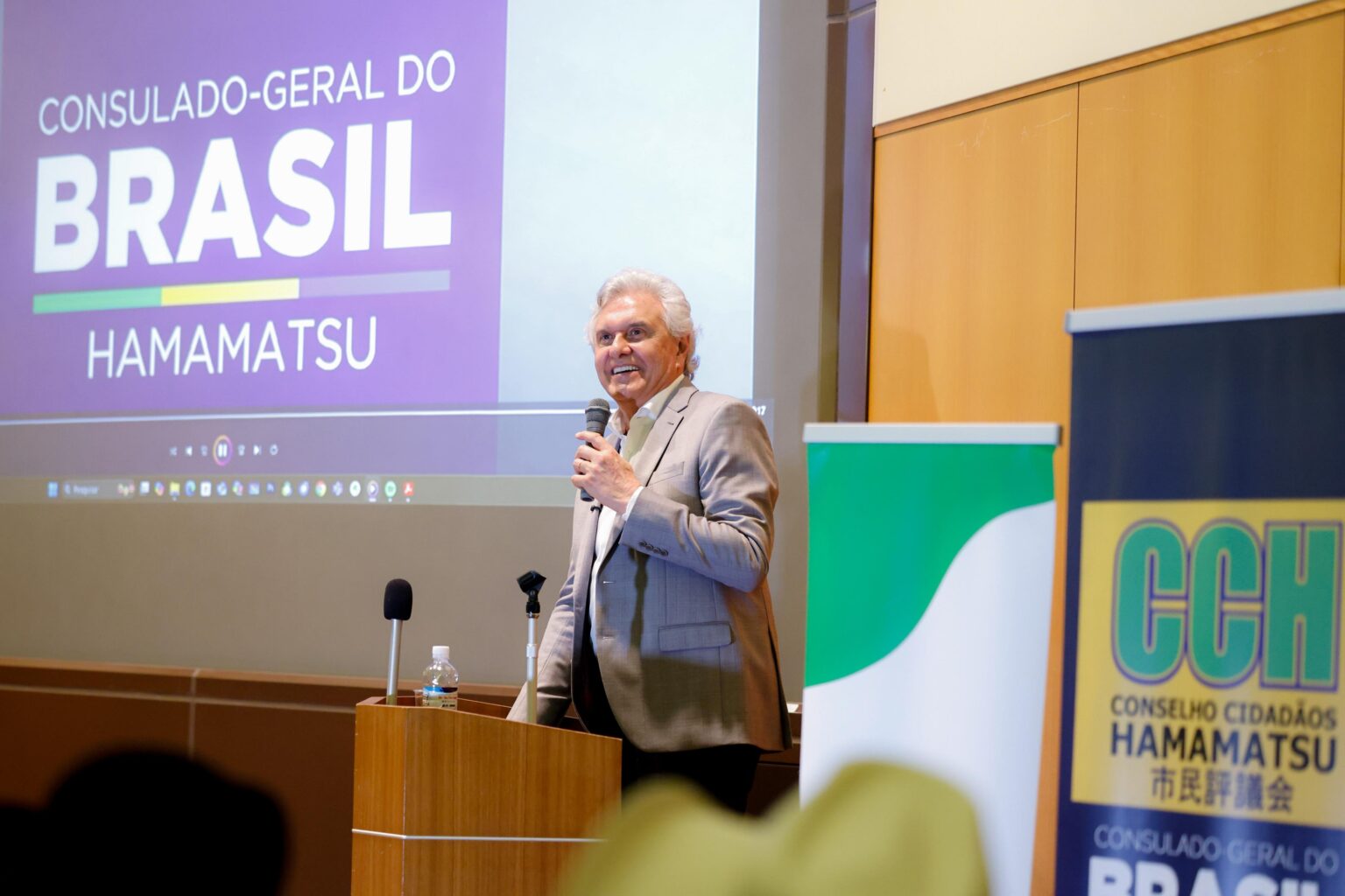 Caiado sublinhou que Goiás ocupa primeira posição nacional na educação, tendo se tornado referência na área, e que investe massivamente em tecnologia (Fotos: Junior Guimarães)