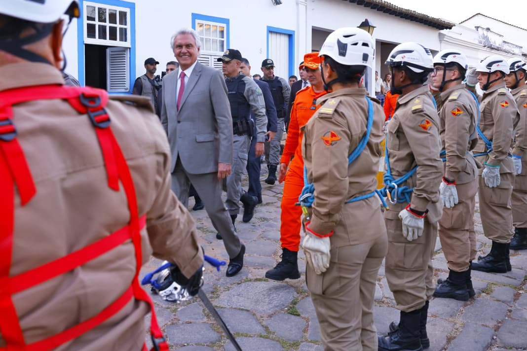 “Aqui vivi e conheço cada pedaço de chão. Participei do dia a dia e da vida desse povo, sendo criado, forjado na coragem e na determinação do vilaboense”, afirmou Caiado (Foto: André Saddi e Lucas Diener)
