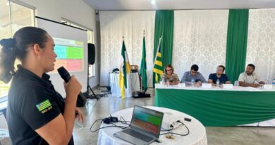 Reunião da Região de Saúde Oeste II, em Paraúna, para orientar gestores sobre encaminhamento de pacientes para o Cora (Fotos: Camila Gody)