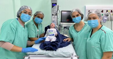 Segundo o diretor-geral do Heal, Nilmar Lopes, nascimento já era aguardado com atenção pela equipe da unidade por representar um marco para todos os envolvidos na atenção à saúde do hospital (Fotos: Hélmiton Prateado/HMTJ)