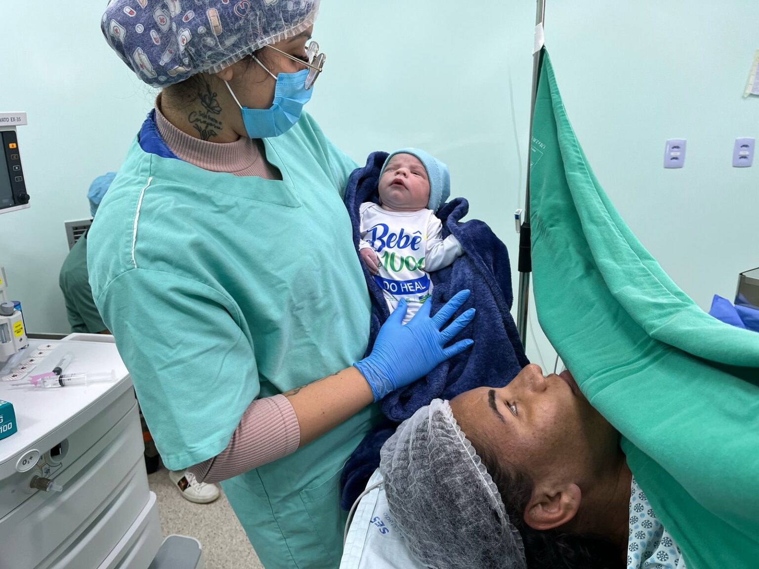 Segundo o diretor-geral do Heal, Nilmar Lopes, nascimento já era aguardado com atenção pela equipe da unidade por representar um marco para todos os envolvidos na atenção à saúde do hospital (Fotos: Hélmiton Prateado/HMTJ)