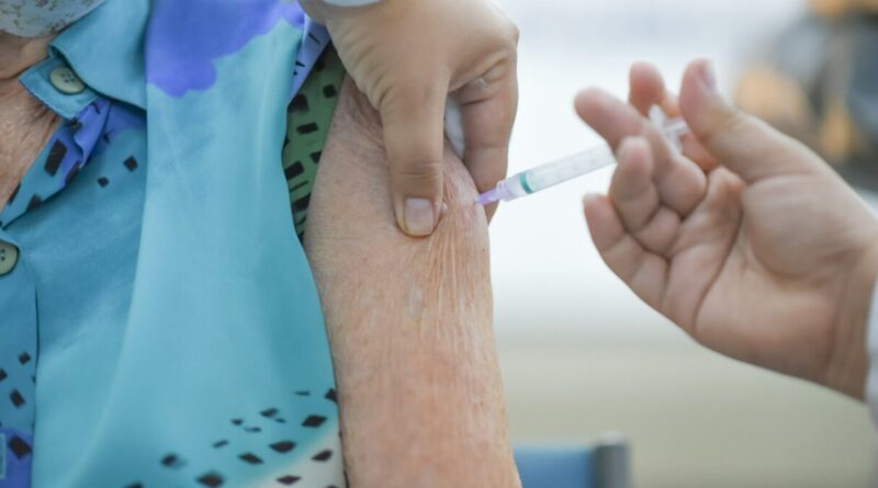 Casos de Srag em 2025 em Goiás já ultrapassam quantidade registrada em todo o ano de 2024. Cobertura vacinal para influenza no estado ainda está em 41,68% e segue abaixo do esperado para grupos prioritários (Fotos: Iron Braz)