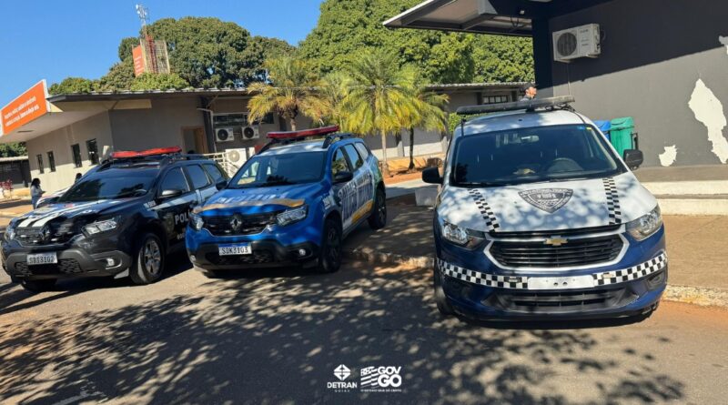 Medida visa garantir cumprimento do CTB, especialmente no que diz respeito à obrigatoriedade de visibilidade e fixação das placas dianteiras e traseira nas viaturas de segurança pública (Foto: Detran)