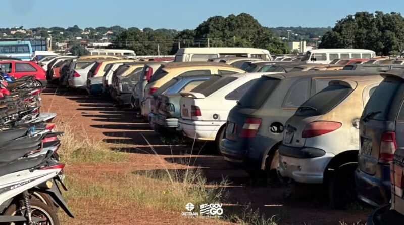 Proprietário que teve o veículo recolhido em qualquer local do estado pode realizar todo o procedimento pelo Portal Expresso ou em uma das unidades do Vapt Vupt, deslocando-se apenas para buscar o veículo no pátio (Foto: Detran)