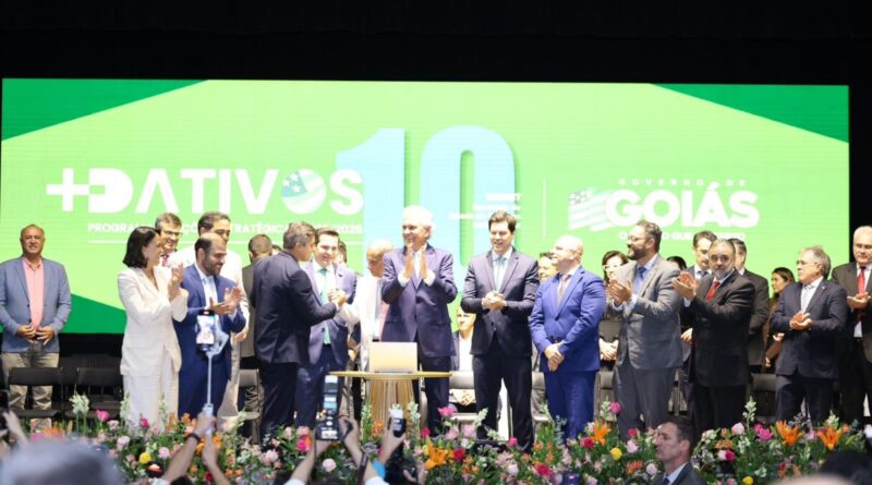 Ronaldo Caiado destaca durante cerimônia que Programa +Dativos marca nova fase de valorização para profissionais da advocacia (Fotos: Walter Folador e Júnior Guimarães)