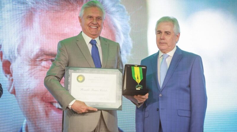 Evento reconhece esforço do Governo de Goiás em promover melhorias ao usuário, entre manter tarifa congelada desde 2019, renovar da frota, recuperar infraestrutura de terminais e abrigos…