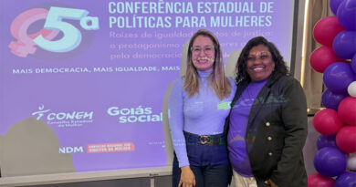 Secretária da Mulher, professora Elenir e presidente da Comissão dos direitos da Mulher e combate à violência doméstica da subseção da OAB de Valparaíso, Dra Marina