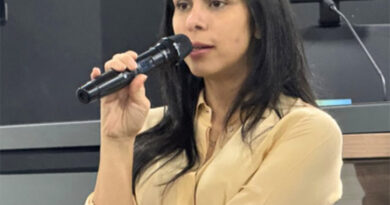 Secretária de Saúde, Luciana Mendes