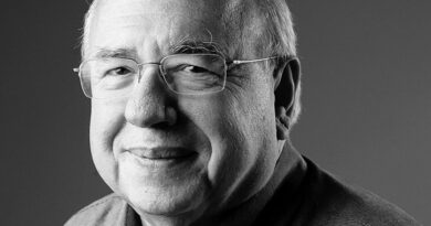 Famoso pelo texto carregado de humor e ironia, o escritor Luis Fernando Verissimo estava internado desde 11 de agosto