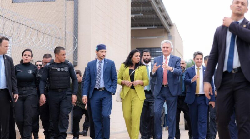 Governador mostra o sistema penitenciário goiano a deputados federais de outros estados (Foto: Junior Guimarães e Lucas Diener)