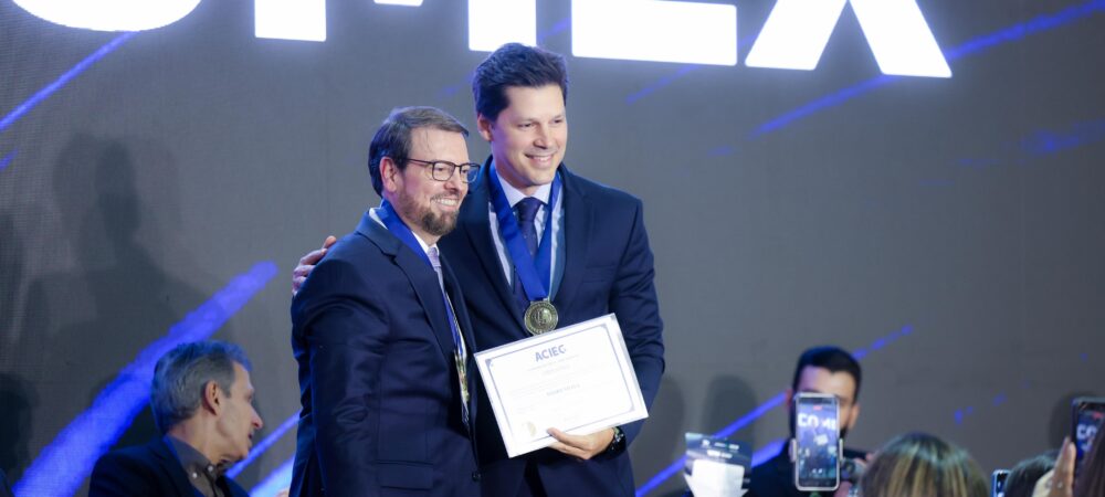 Vice-governador Daniel Vilela participa da abertura da Ficomex 2025 (Foto: Júnior Guimarães)