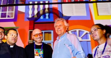 Caiado participa do encerramento da 24ª edição do Canto da Primavera, em Pirenópolis (Fotos: Adalberto Ruchelle)