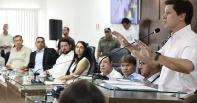 Segundo o vice-governador, nova rodovia será decisiva para atrair empresas. (Fotos: Jota Eurípedes).