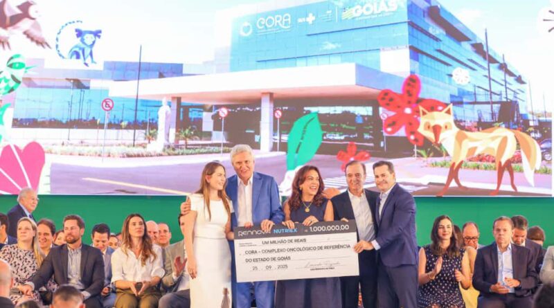 Na foto: Tatiana Zaiden (esposa de Leonardo), governador Ronaldo Caiado, Gracinha Caiado e Leonardo Rezende.