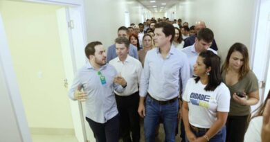 Daniel Vilela vistoria as obras do Hospital Estadual de Formosa (HEF) nesta quarta-feira (10/9): unidade ampliará de 85 para 298 leitos para atender toda a região do Entorno do DF e Nordeste goiano