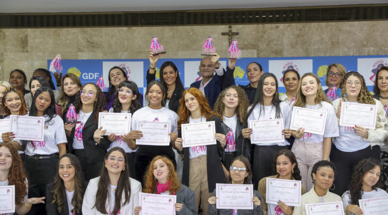 Projeto tem como objetivo fortalecer a participação feminina na sociedade e promover a igualdade de gênero no DF