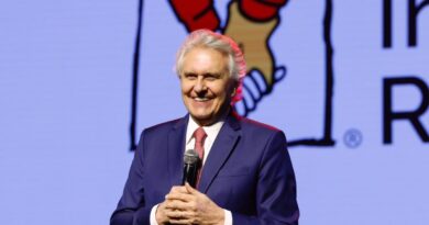 Capital Goiânia vai receber a maior Casa Ronald McDonald da América do Sul. Anúncio foi feito durante o 16º Jantar do Bem do Instituto Ronald McDonald, realizado nesta quarta-feira (08/10) em São Paulo (Fotos: Walter Folador)