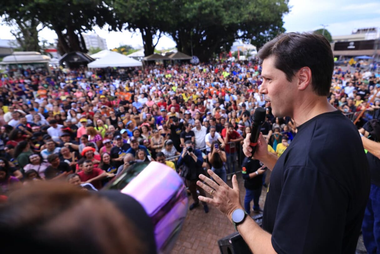 Vilela também prestigiou evento evangélico neste sábado (Fotos: André Saddi e Romullo Carvalho)