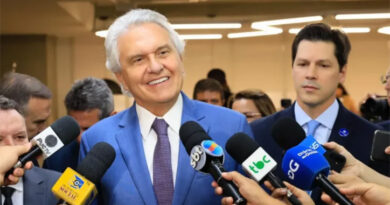 Ronaldo Caiado aparece como segundo colocado entre os governadores da direita na pesquisa AtlasIntel, ficando à frente de Romeu Zema e Ratinho Jr. em cenário para as eleições de 2026 | Foto: Junior Guimarães