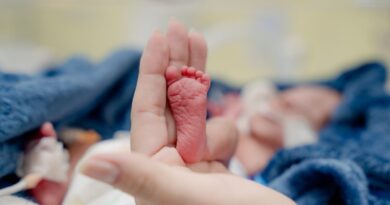 Goiás possui unidades preparadas para oferecer assistência especializada aos recém-nascidos prematuros (Foto: SES)