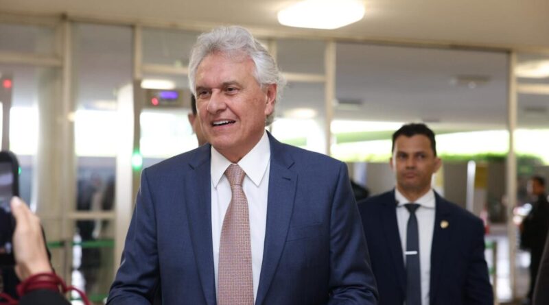 Caiado recebeu atendimento e encontra-se estável, consciente e clinicamente bem (Foto: Arquivo Secom)