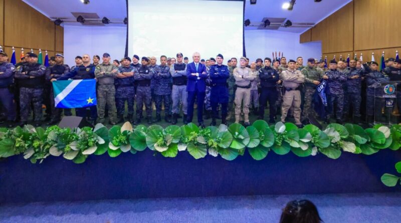 Durante o fórum nacional, governador Ronaldo Caiado destacou importância da segurança pública para garantia de governabilidade (Foto: Wesley Costa)