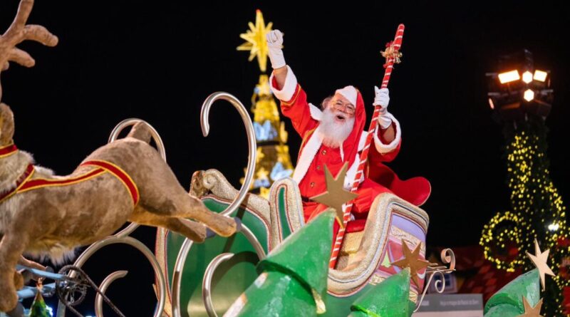 Ronaldo e Gracinha Caiado na apresentação do Natal do Bem 2025 (Foto: Secom)