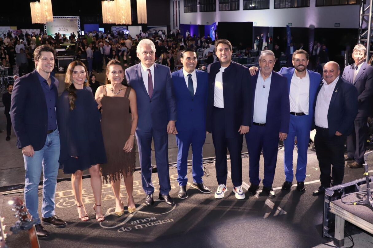 Encontro reuniu gestores e representantes dos 246 municípios goianos no Centro de Cultura, Esporte e Lazer da Ordem dos Advogados do Brasil – Seção Goiás (Cel da OAB), em Aparecida de Goiânia, nesta terça-feira (09/12) (Fotos: Adalberto Ruchelle e Walter Folador)