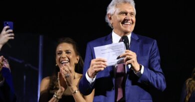 Ronaldo Caiado e Gracinha Caiado prestigiam confraternização da AGM e FGM (Fotos: Adalberto Ruchelle e Walter Folador)