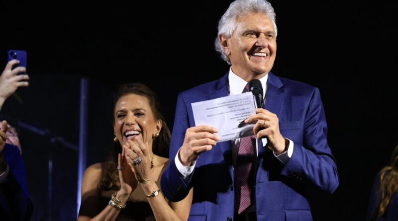 Ronaldo Caiado e Gracinha Caiado prestigiam confraternização da AGM e FGM (Fotos: Adalberto Ruchelle e Walter Folador)