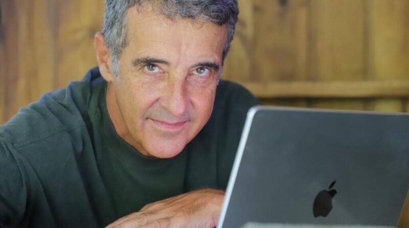 Escritor e palestrante defende escolhas conscientes para atravessar a volta à rotina com mais clareza