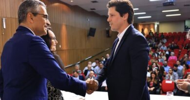 Daniel Vilela reforça parcerias do Governo de Goiás com a Faculdade de Medicina da UFG durante a posse da nova diretoria para o quadriênio 2026–2030