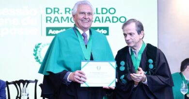 Caiado recebe título de acadêmico honorário da Academia Goiana de Medicina: “Me impõe muito mais responsabilidade na trajetória de vida” (Foto: Adalberto Ruchelle)