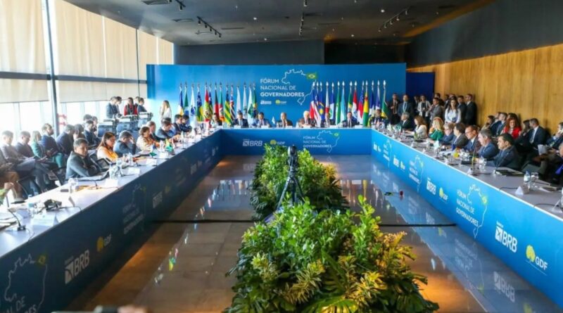Coordenado pelo governador do Distrito Federal, Ibaneis Rocha, o Fórum atuou de forma conjunta para defender ajustes no texto aprovado pelo Congresso Nacional, com o objetivo de assegurar previsibilidade fiscal, governança adequada do Imposto sobre Bens e Serviços (IBS) e respeito às competências de estados e municípios | Foto: Marco Santos/Agência Pará