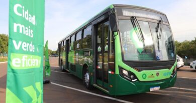 Novos ônibus têm tecnologia menos poluente e vão atender corredores de maior demanda do transporte coletivo da Região Metropolitana de Goiânia (Foto: SGG)