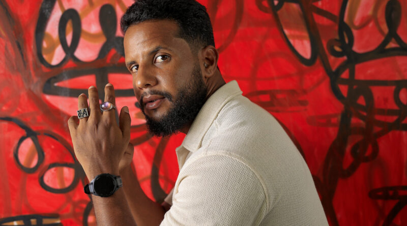 Jeff Allan expõe seu processo artístico em experiência formativa - Foto de Arnaldo Sete