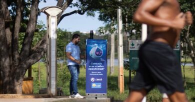 A iniciativa busca atender frequentadores que utilizam esses espaços para lazer, prática esportiva e convivência, especialmente em períodos de baixa umidade, quando a hidratação se torna ainda mais importante | Foto: Cristiano Carvalho/Caesb
