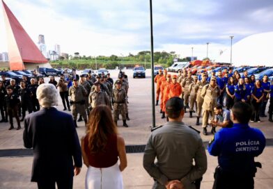Evento alusivo ao Dia Internacional da Mulher recebeu representantes de forças de segurança do Estado e marcou lançamento da Operação Mulheres – que intensifica ações de combate à violência doméstica em Goiás (Foto: Secom-GO)