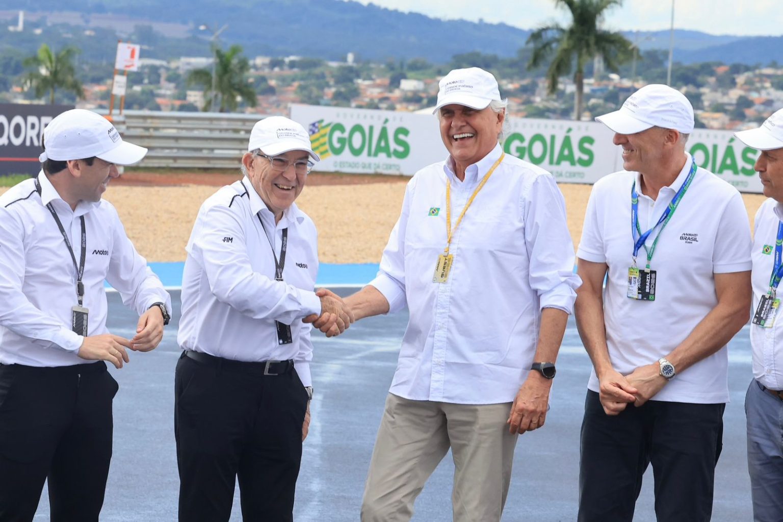 Ronaldo Caiado afirmou que homologação é resultado de grande trabalho que foi realizado no Autódromo de Goiânia para que o estado pudesse receber a MotoGP (Fotos: Secom-GO)