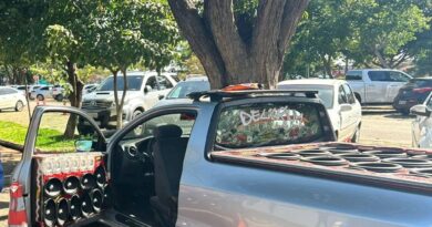 Proprietários que modificarem a estrutura do veículo para colocar som terão que fazer processo de alteração de características (Foto: Detran)