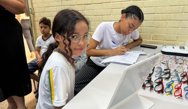 Programa Enxergando o Futuro realiza exames em 470 alunos E.M. Paulo Freire