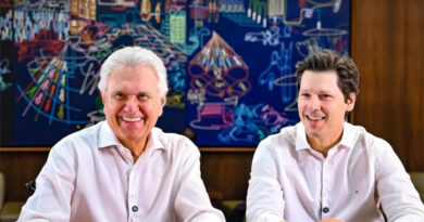 Ronaldo Caiado e Daniel Vilela: articulando um grande lançamento em Jaraguá | Foto: Secom de Goiás